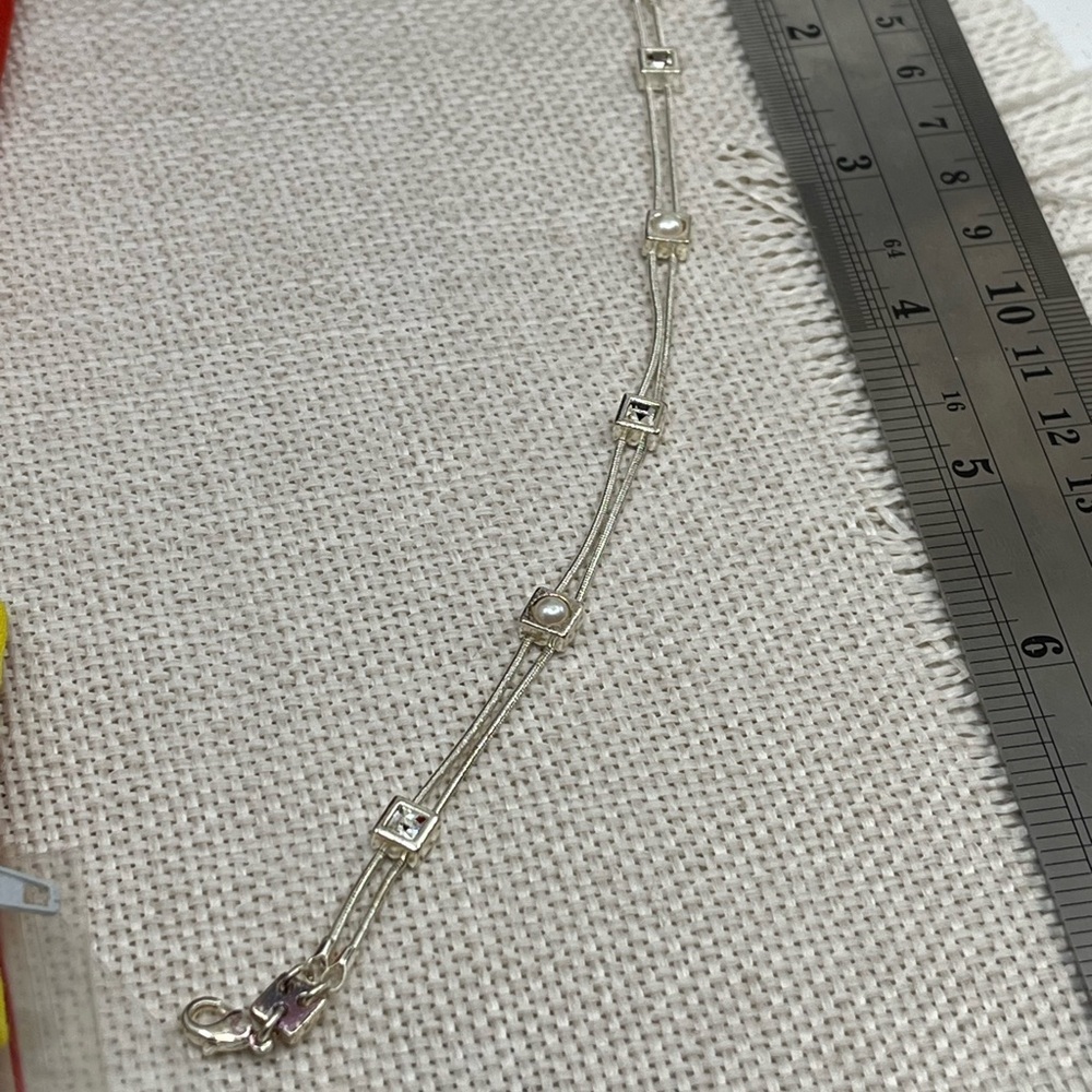 ✨ Vintage Silver-Tone Double-Strand Bracelet with CZ and Faux Pearls - Picture 3 of 12
